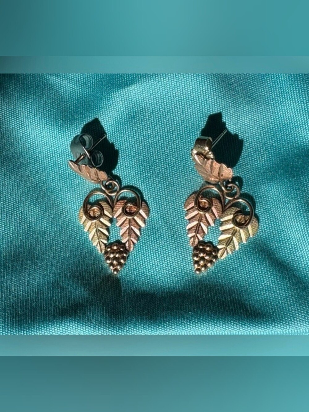 Black Hills Gold 10K Leaf & Grape Drop Earrings